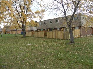 9460 Esplanade Dr, Windsor, ON N8R 1J4