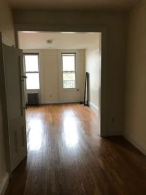 Rented by Flatiron Real Estate Advisors LLC | media 31