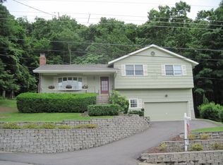 74 Ivy Rd, Plainville, CT 06062