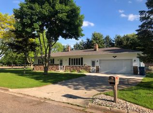 13 Pansy Cir, Clintonville, WI 54929