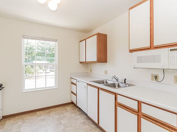 5th image of 4477 Lake Michigan Dr #Ht-f6