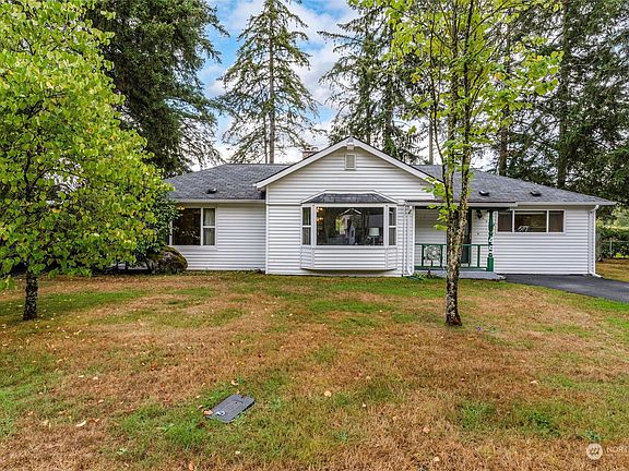 3rd image of 45 Beverly Drive SW