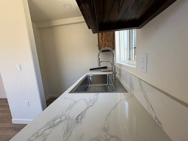 1012 W Cypress St #C — Photo 2