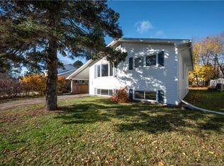 45 Cabot Dr, Moncton, NB E1A5K8