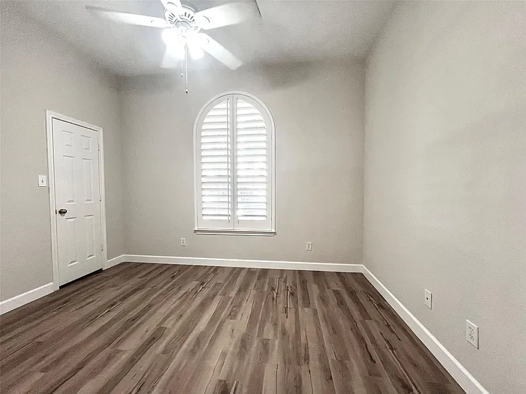 6816 Forest Hills Dr — Photo 26