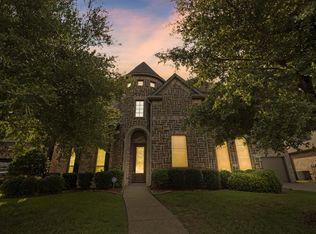 2707 Waterfront Dr, Grand Prairie, TX 75054