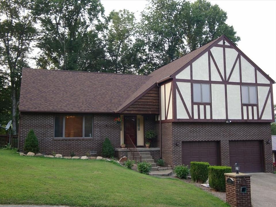 1st image of 130 Woodbridge Dr