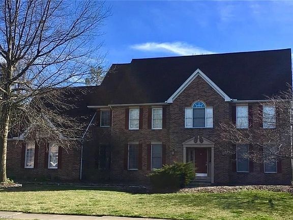 2nd image of 2716 Broadmore Ln