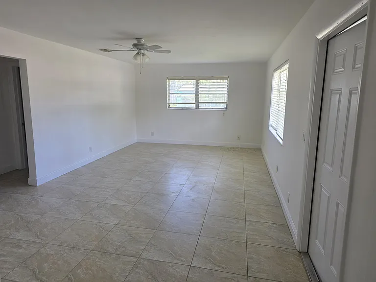 2667 Old Donald Ross Rd — Photo 3
