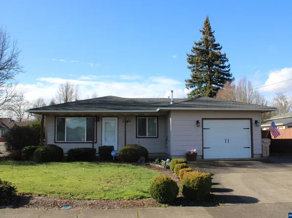 2344 Waverly Dr SE, Albany, OR 97322