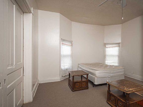 5th image of 2203 Duncan St