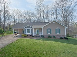 205 Red Oak Ct, Gastonia, NC 28052
