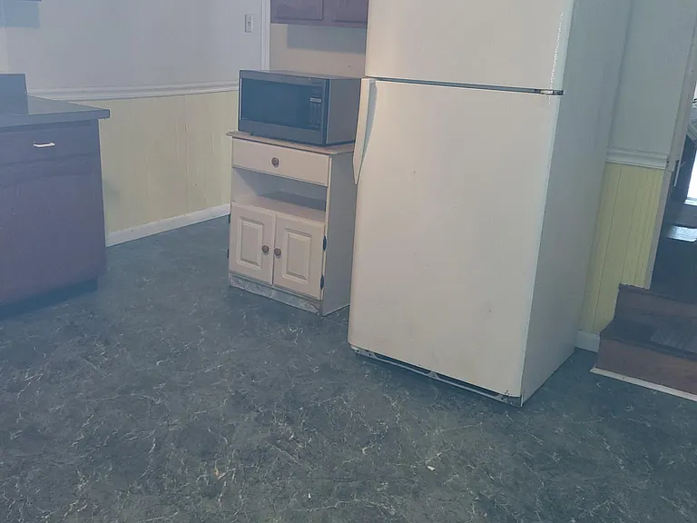 435 Clarendon St — Photo 6