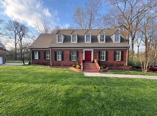 13011 Crestwood Ct, Henderson, KY 42420