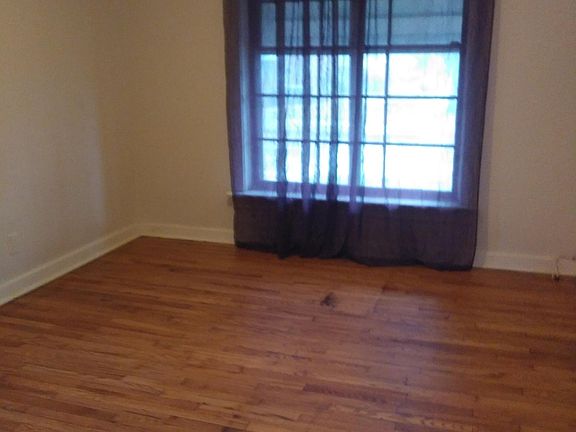 5th image of 8539 Oxford Ln
