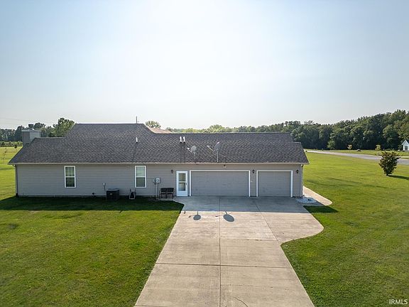 3rd image of 7168 E Andrew Dr
