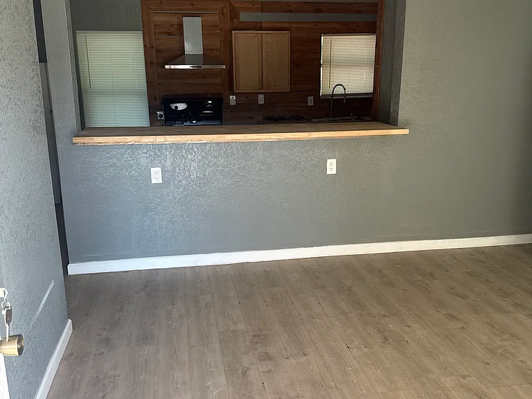 844 Cleardale Dr — Photo 15