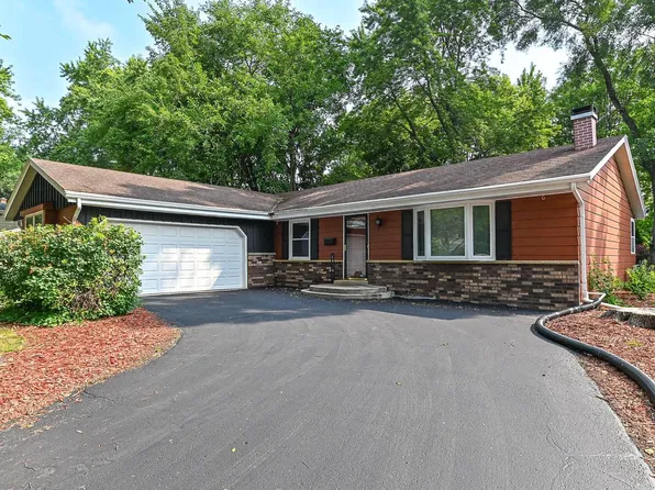 721 Oak Ridge COURT, Waukesha, WI 53188