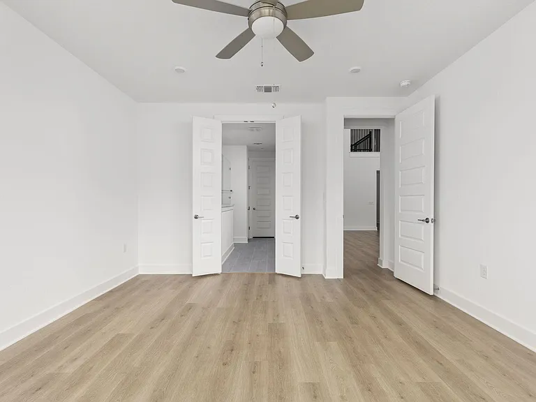 9509 Boathouse Dr — Photo 16