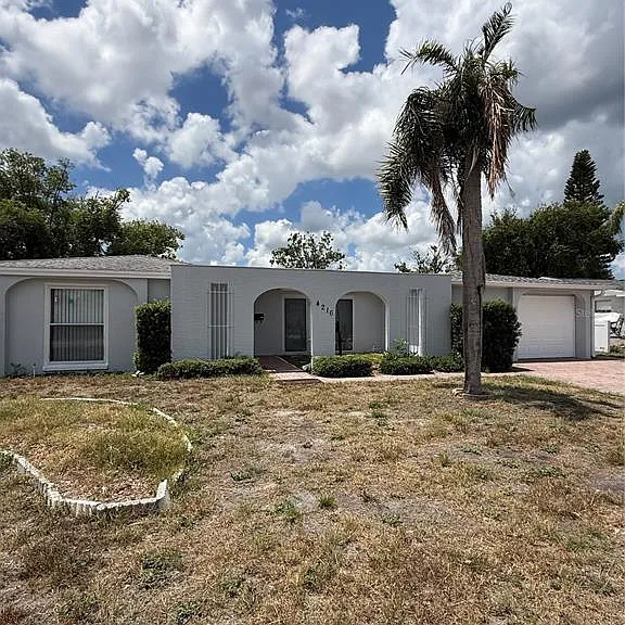 4216 Hillsdale Dr — Photo 1