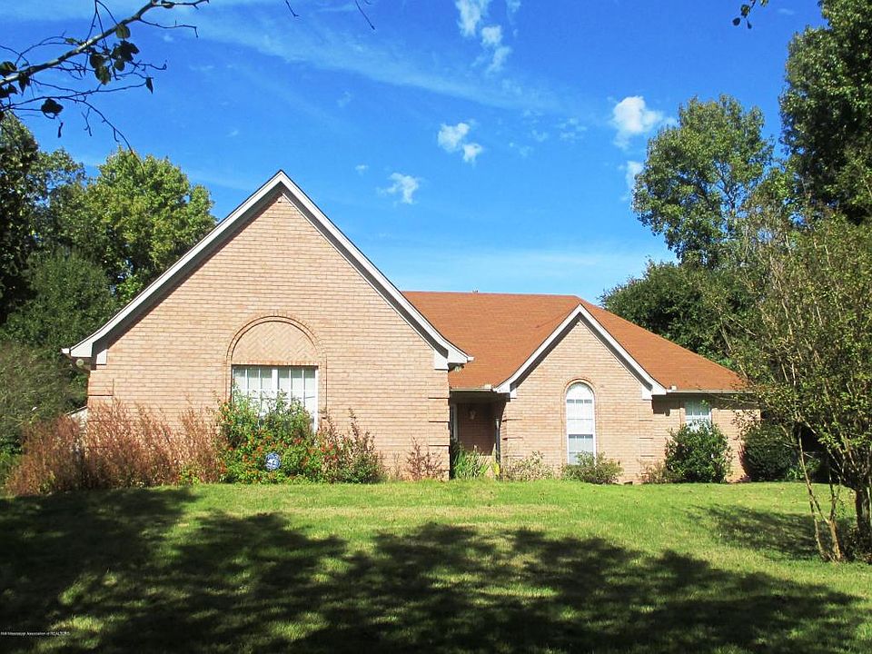 1st image of 4766 Derby Dr