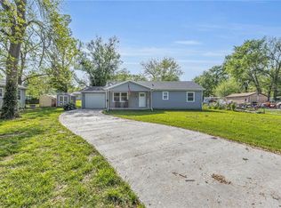 734 S Cherry St, Ottawa, KS 66067