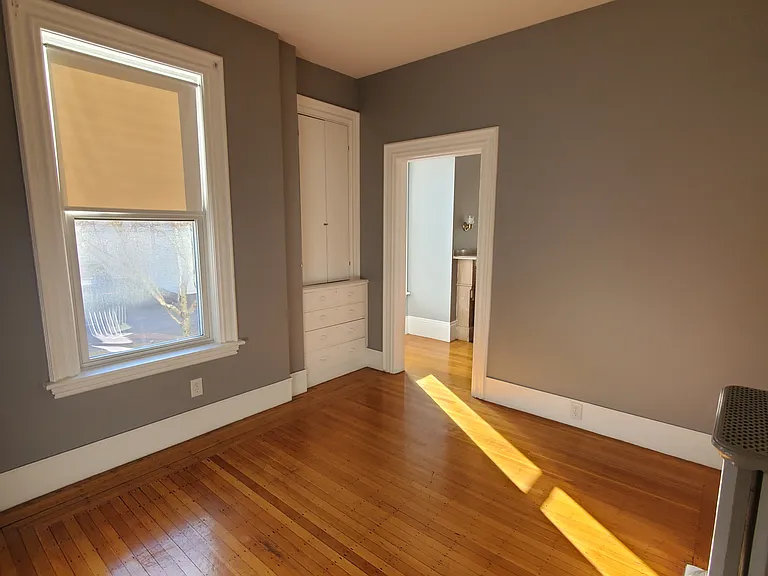 171 Lowell St #1 — Photo 10