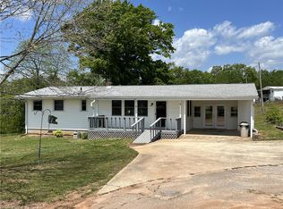 105 Brentwood Dr, Seneca, SC 29678