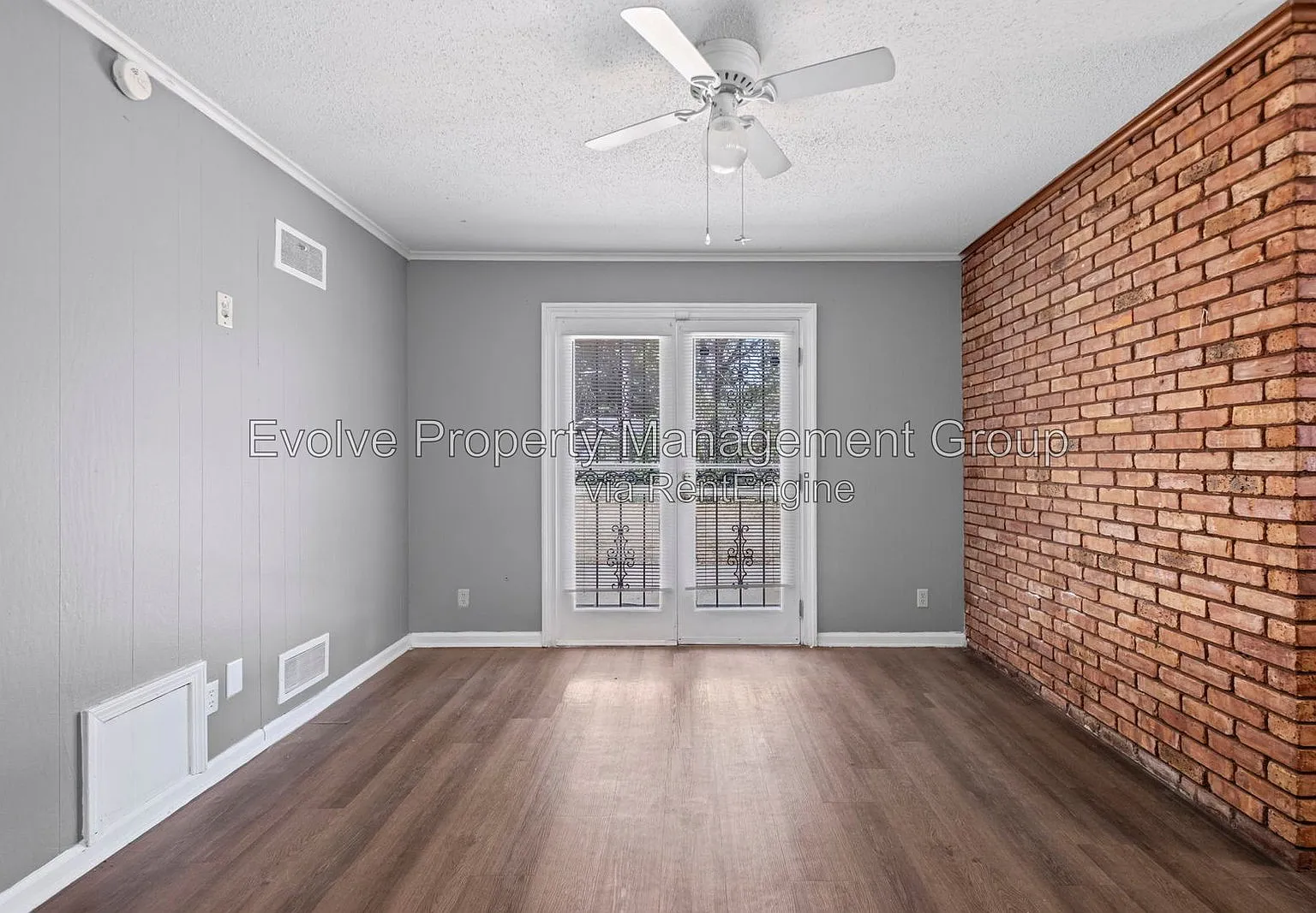 3 bed, 1.5 bath, 1172 sqft, $1,250 — Photo 2