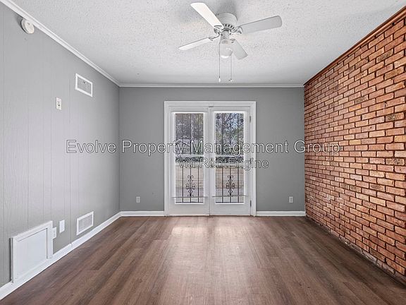 2nd image of 2875 Knightway Cv