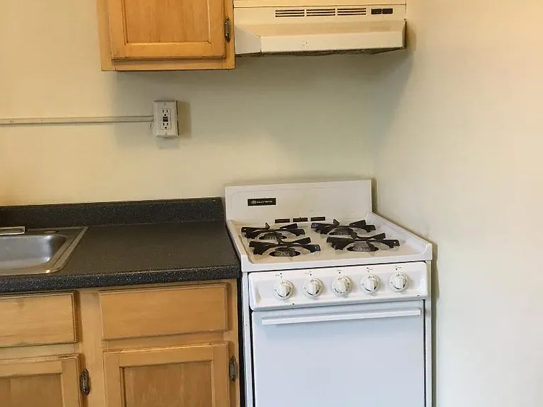 98 Central Ave #6 — Photo 4