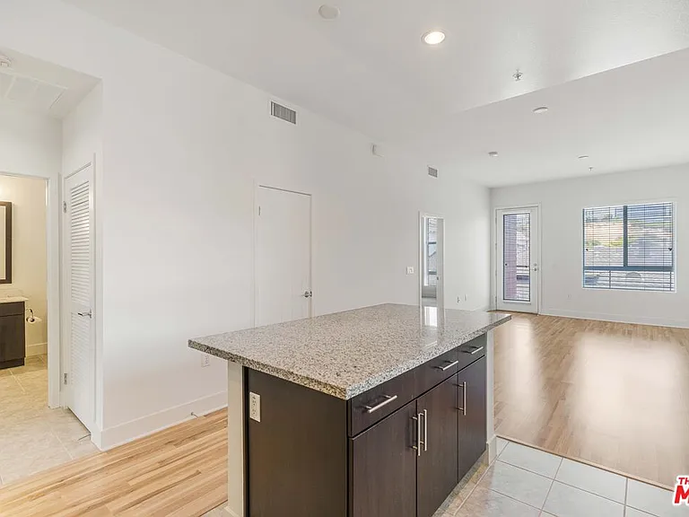 12920 Runway Rd #340 — Photo 10