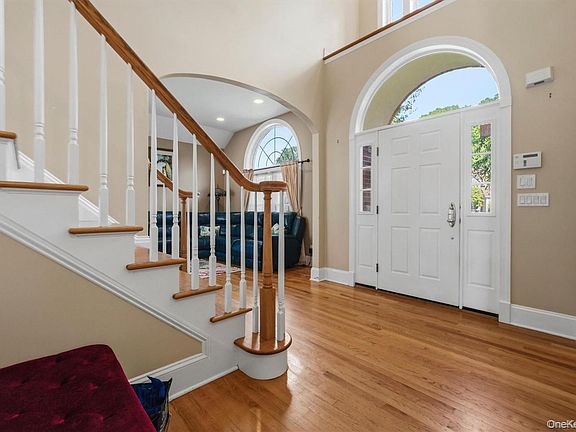 4th image of 17 Arbor Court