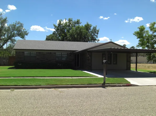 1417 W 25th St, Plainview, TX 79072