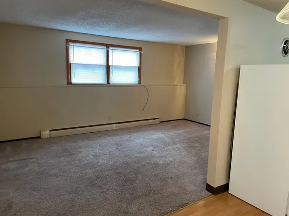 1007 E 16th St APT 2, Sioux Falls, SD 57104