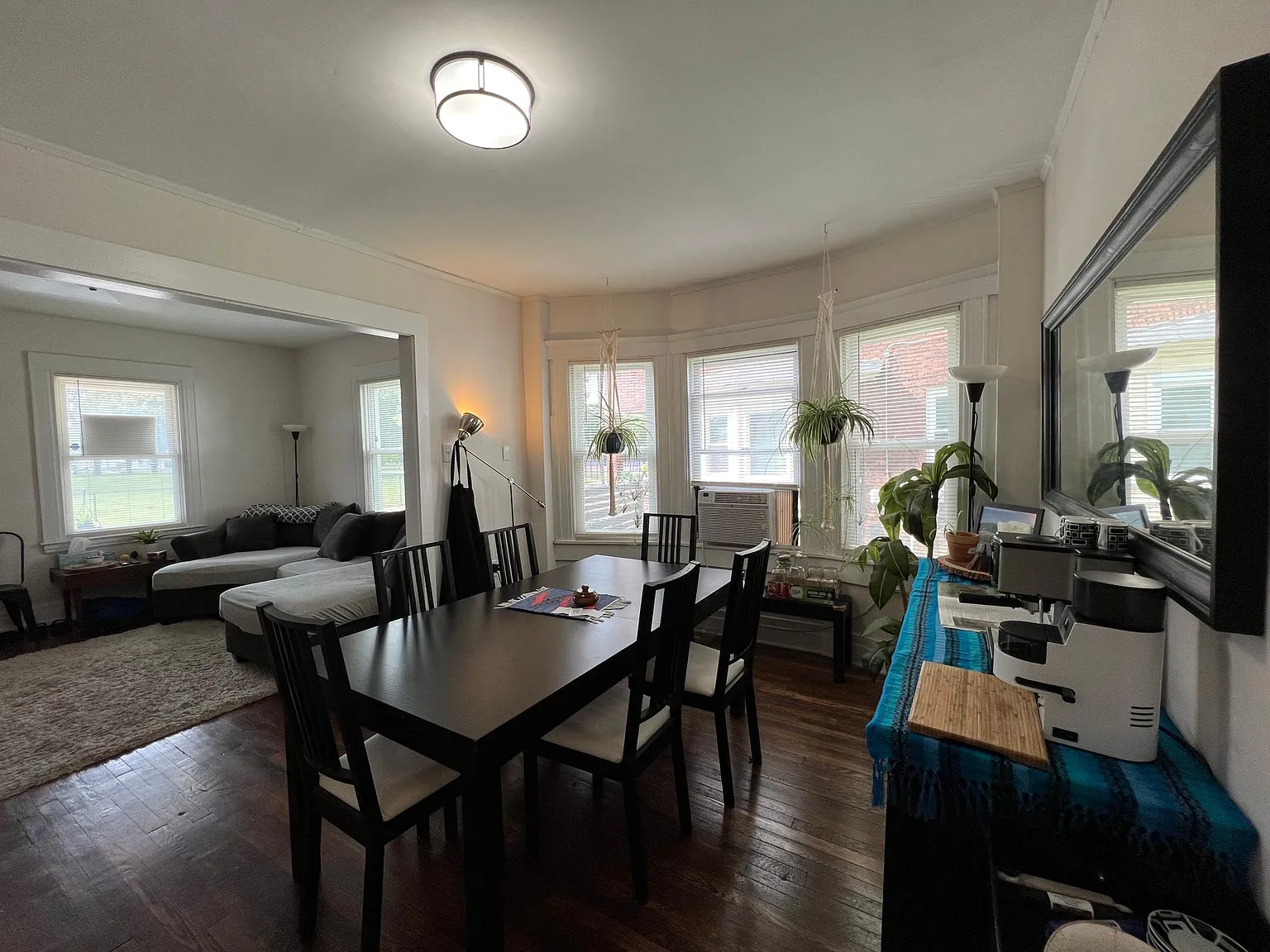 7719 E Vernor Hwy — Photo 4