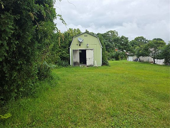 4th image of 1301 Latrobe Derry Rd