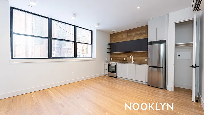 Rented by Nooklyn NYC LLC | media 21