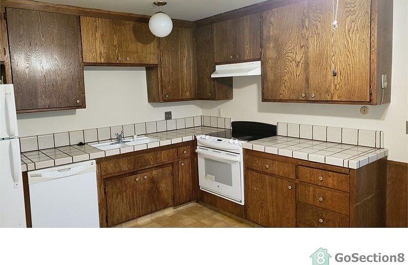 1st image of 246 Echo Ave