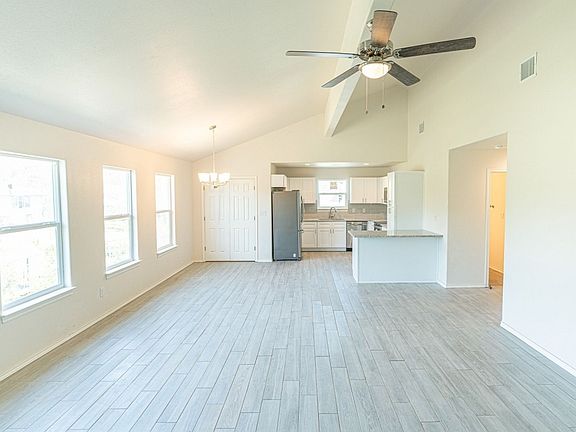 5th image of 2601 Scenic View Ct