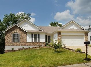 4624 Greenore Dr, High Ridge, MO 63049