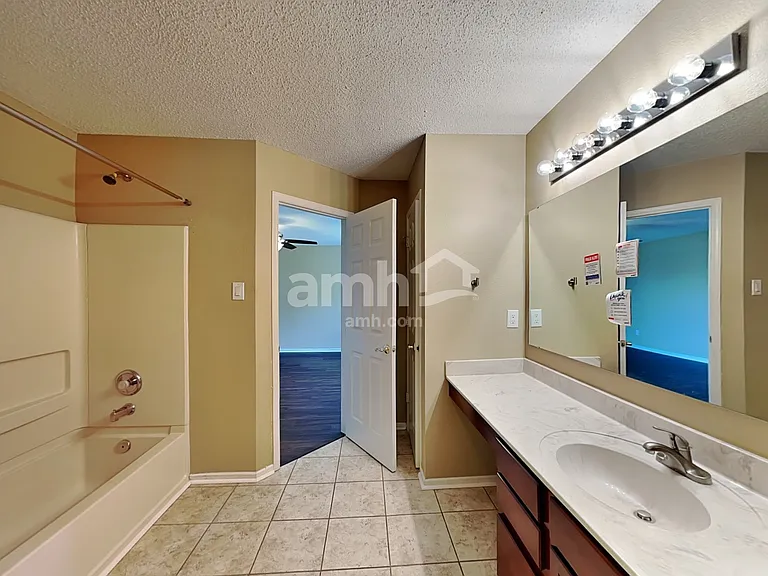 14444 Orange Blossom Trl — Photo 14
