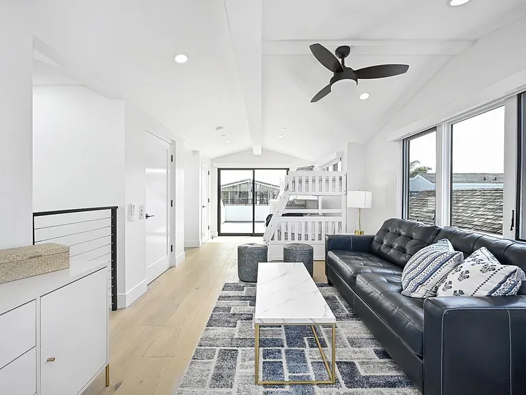 413 E Edgewater Ave — Photo 15