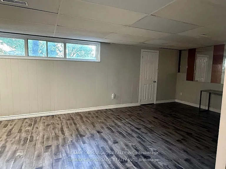 113 Confederation Dr — Photo 18