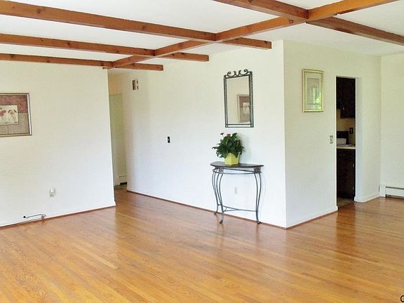 5th image of 1 Petticoat Ln