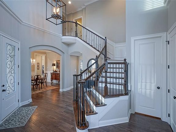 5th image of 14430 Pemberton Ln