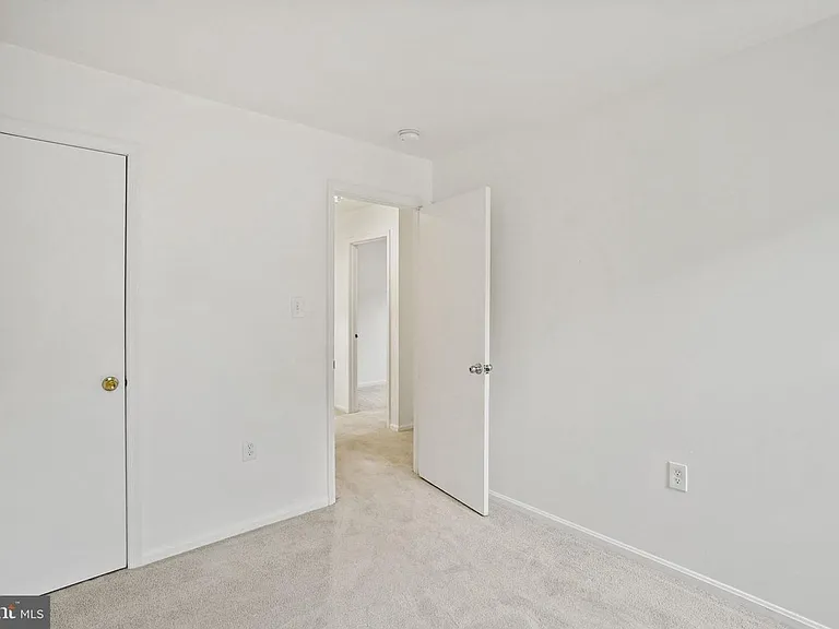 9086 Brook Ford Rd — Photo 21