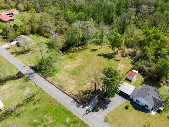 1009 Green Rd, Lake Charles, LA 70611