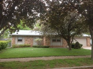 4017 S Cathy Ave, Sioux Falls, SD 57106