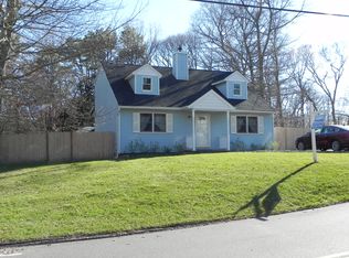 168 Locust Dr, Rocky Point, NY 11778